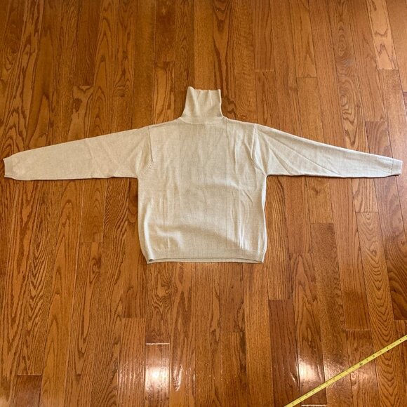 Pendleton 100% Merino Wool Cream Turtleneck Sweater Size Medium - Picture 3 of 15